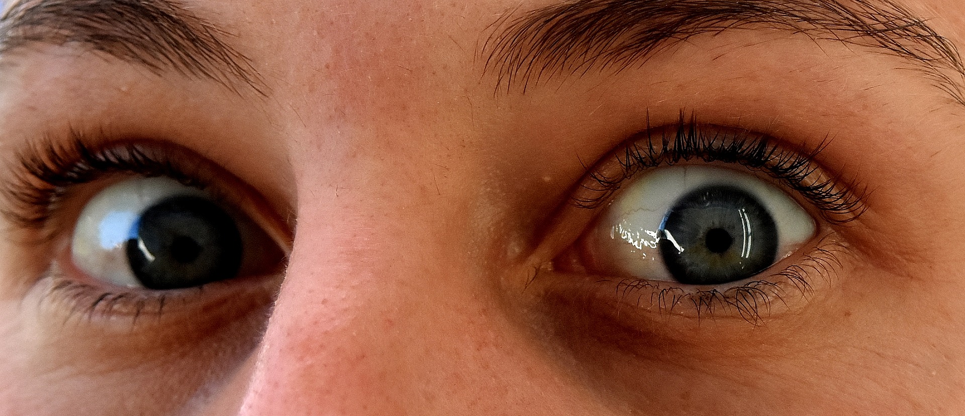 pixabay.com - eyes-2730315_1920